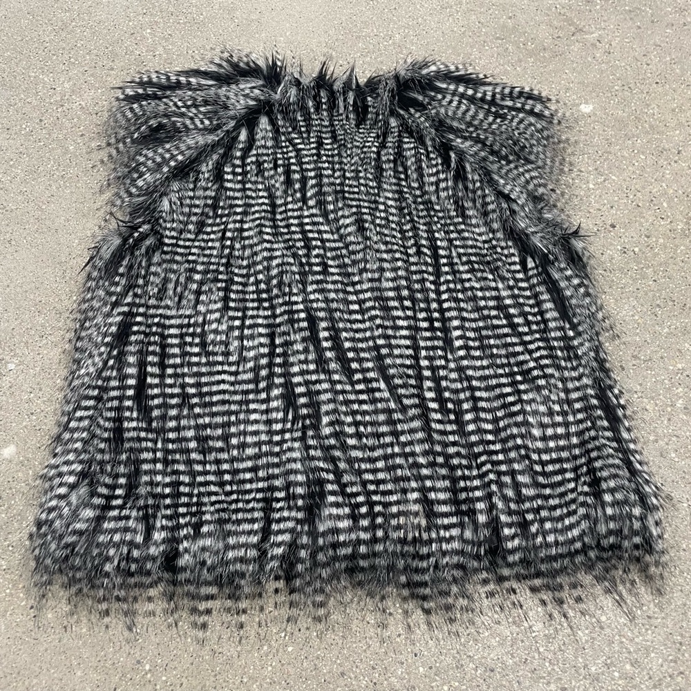 BCBG Faux Feather Jacket/Vest size XS/S - Picture 6 of 11